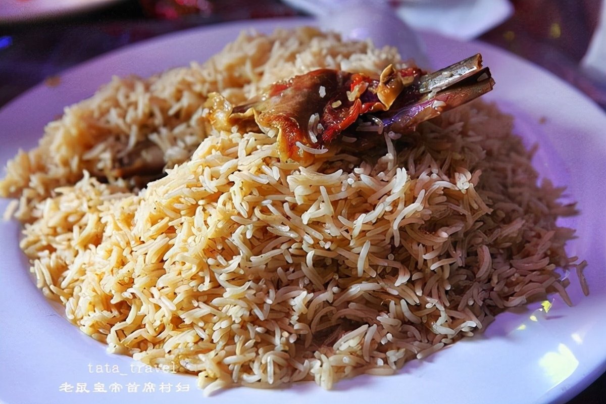 阿富汗首都最受富人欢迎的餐厅内外恍如隔世豪华大餐人均100