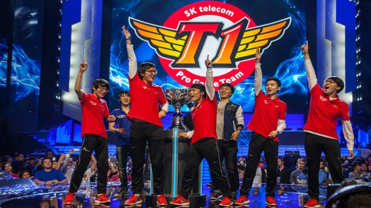 lck被吊打2年还看不起lpl?skt教练:s10战胜g2就稳了!|s10|冠军|教练组