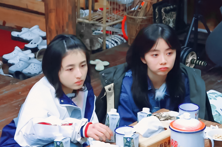 上次张子枫跟谭松韵同框的时候,很多观众都在说这画面看起来太和谐