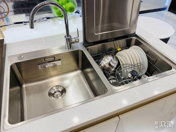 神器or鸡肋详解水槽洗碗机到底值不值得买