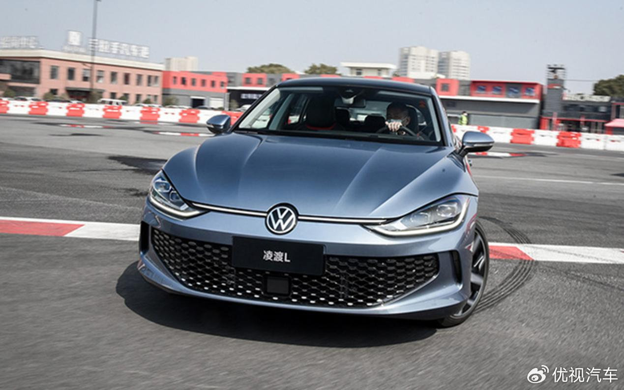 年轻人手握13万买轿车,建议认准这4款,每款去年都卖了