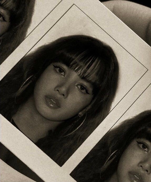 lisa 暗黑系证件照 好飒!_高清图集_新浪网