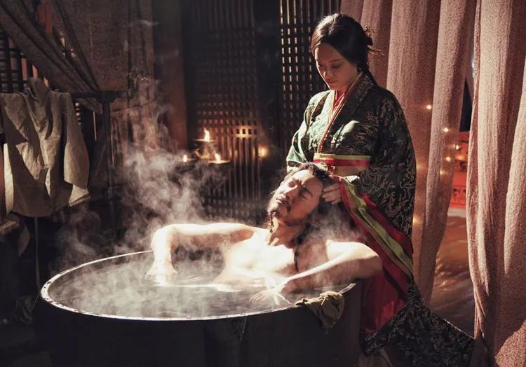 古代的"洗澡"和"沐浴"不是一回事,洗的是四个不同部位