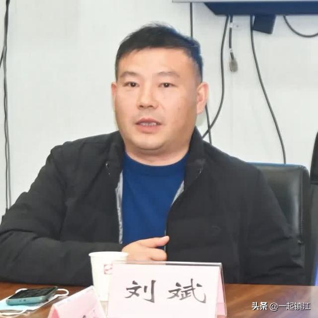 市商务局群策众议:下好这碗镇江锅盖面