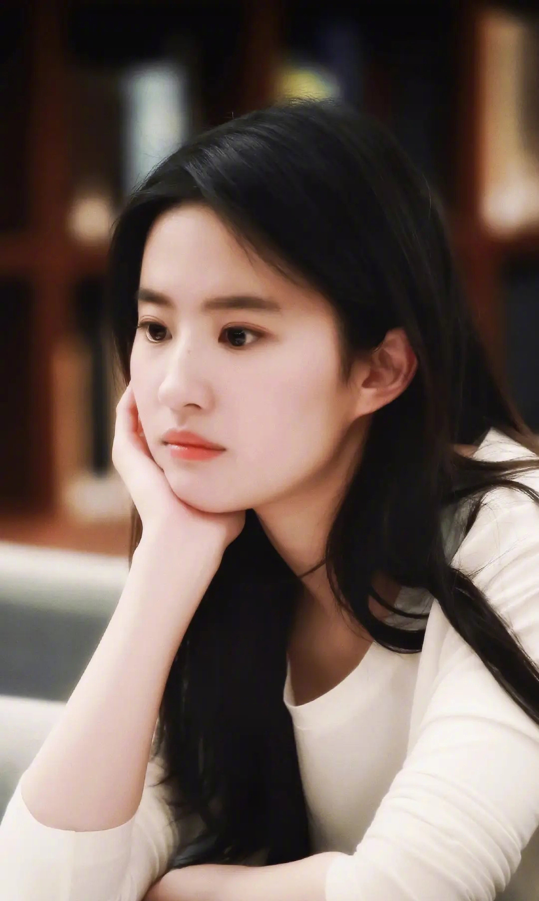 刘亦菲出圈神图盘点,我愿用所有美好的词语去形容她!__财经头条