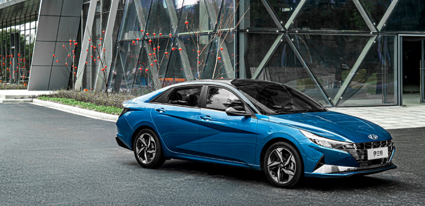 年轻上班族怎么选车？现代伊兰特对比福特福睿斯