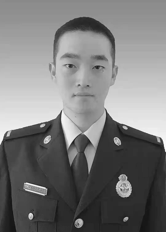 救6人后重返火场 大连新长兴市场火灾牺牲消防员崔富帅被批准为烈士休闲区蓝鸢梦想 - Www.slyday.coM