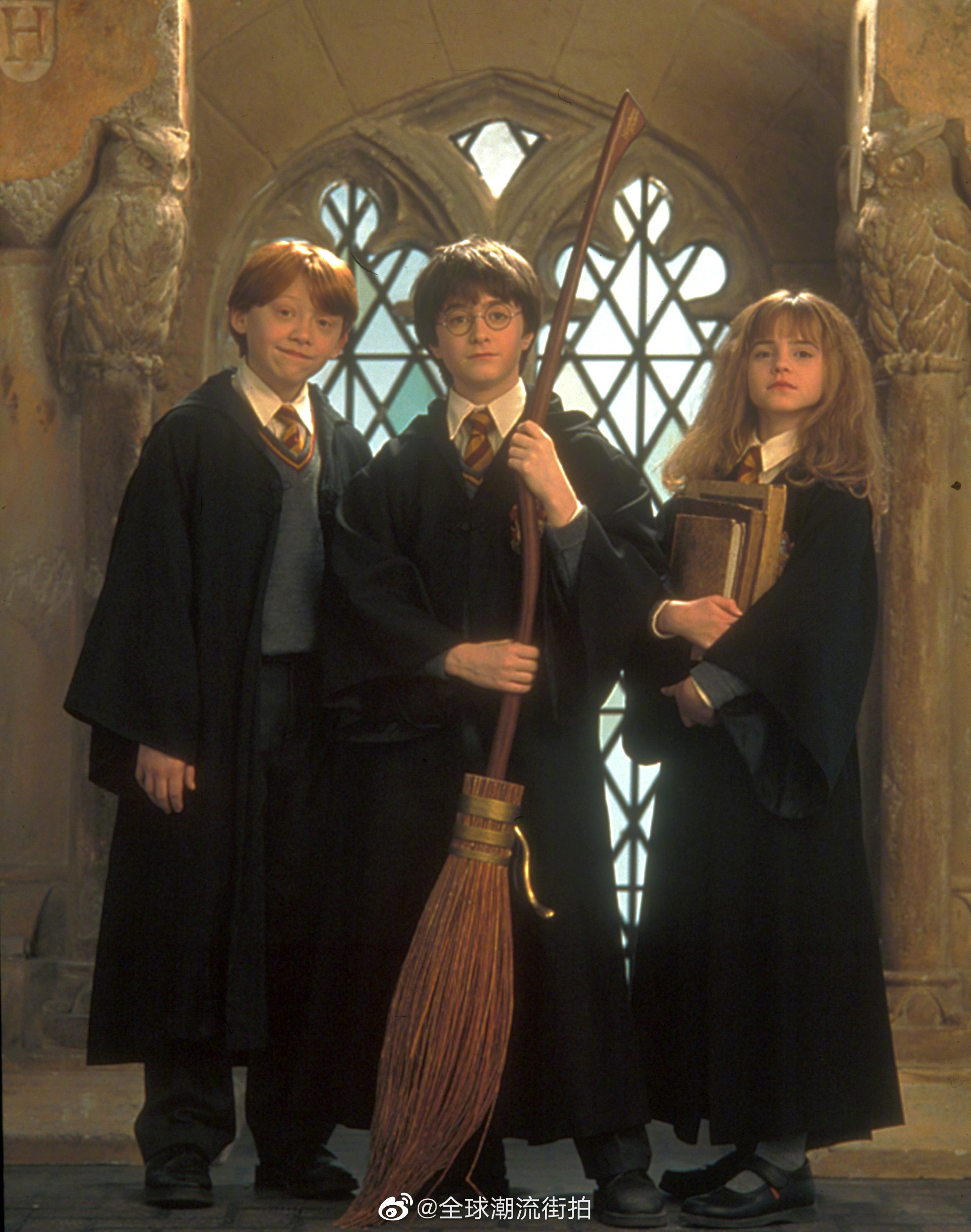 赫敏和哈利,赫敏和罗恩,赫敏和马尔福,你都站过什么