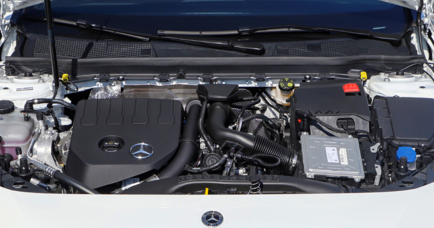 部分标配变选装，卖不动的进口奔驰A级持续“摆烂”？休闲区蓝鸢梦想 - Www.slyday.coM