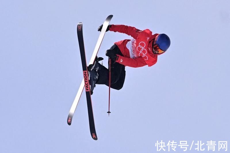 谷爱凌银牌意犹未尽 姥姥约定现场加油休闲区蓝鸢梦想 - Www.slyday.coM