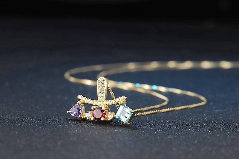 3个秋季珠宝搭配小技巧,告别穿搭沉闷感休闲区蓝鸢梦想 - Www.slyday.coM 3个秋季珠宝搭配小技巧,告别穿搭沉闷感休闲区蓝鸢梦想 - Www.slyday.coM