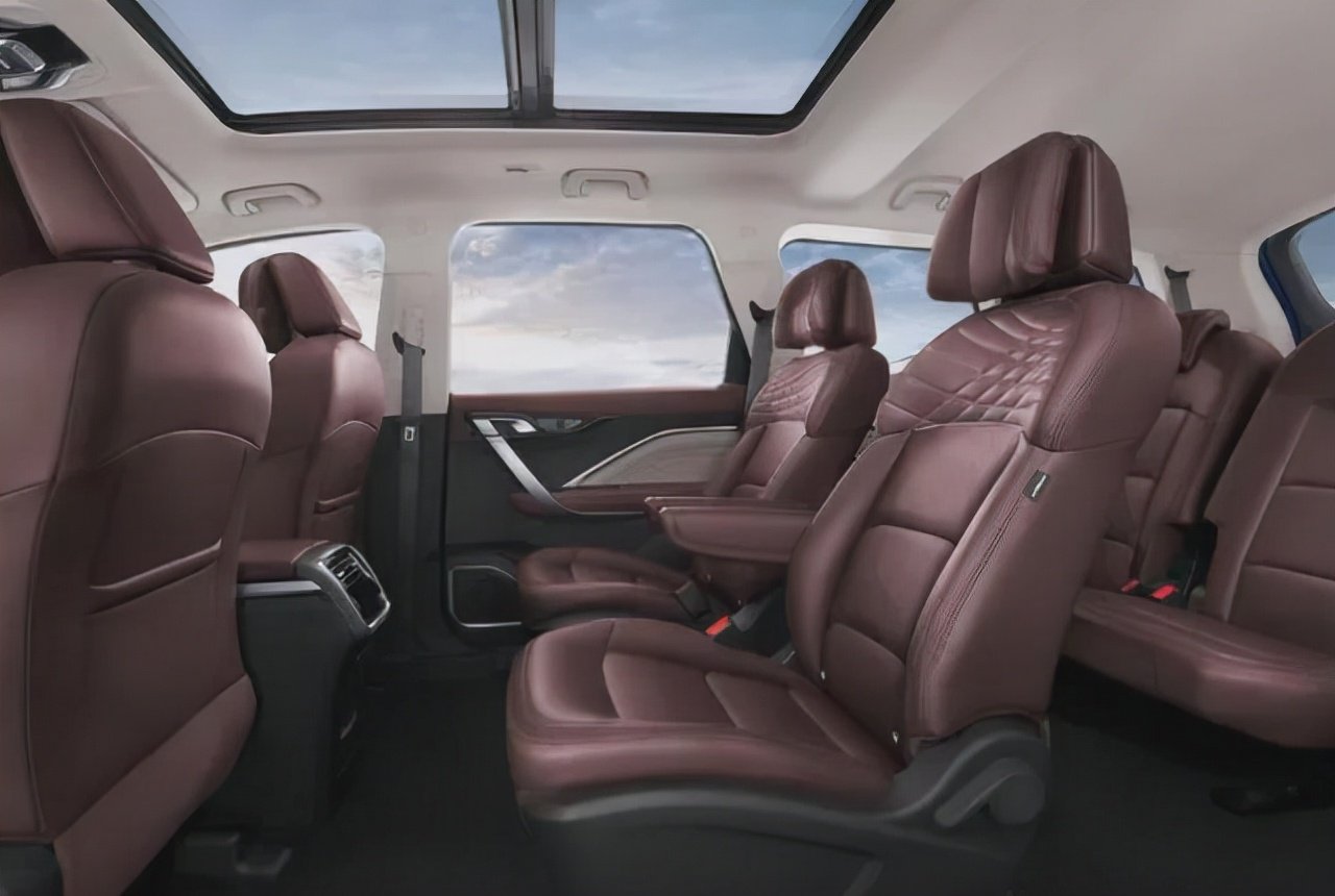 家用还是6座香!吉利公布嘉际白金款配置