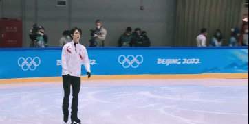 羽生结弦亮相北京冬奥训练场，正式比赛前仅此一练，吸引众多媒体休闲区蓝鸢梦想 - Www.slyday.coM