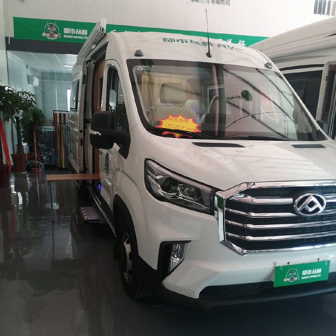 带奔驰座椅的房车都市丛林乐途368万起正式上市