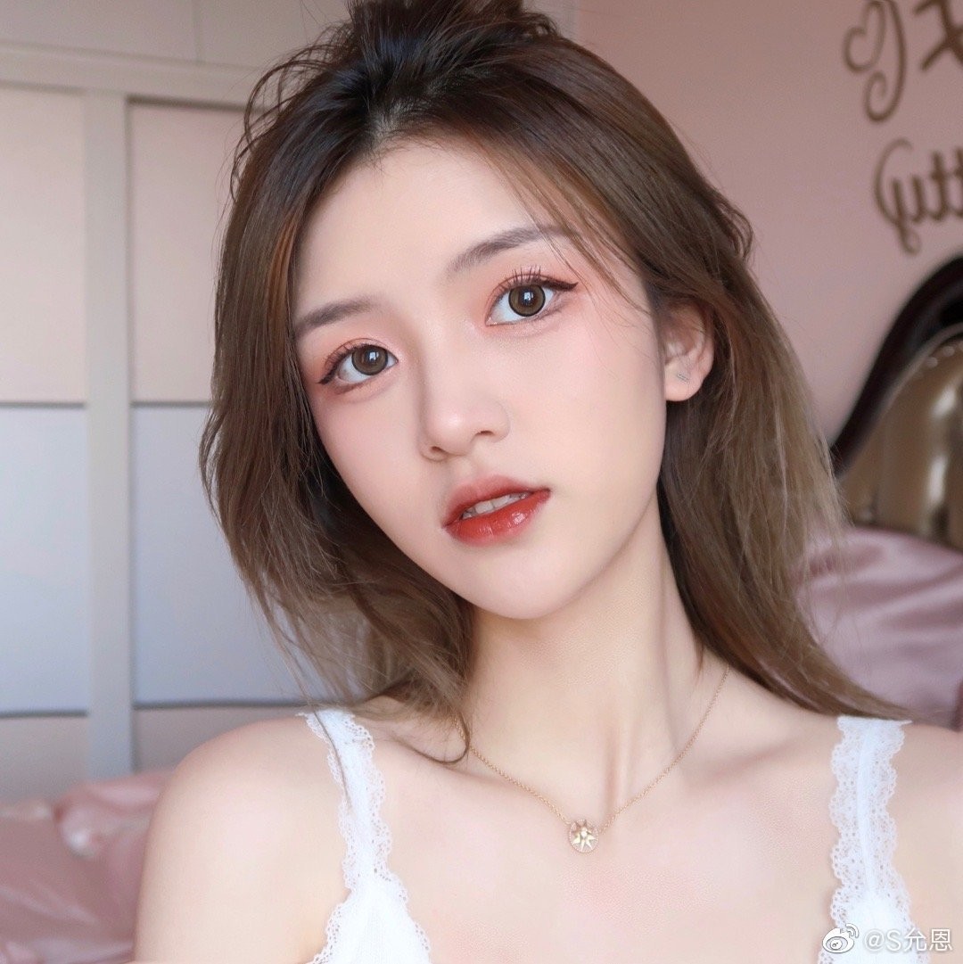 3/ 9@应允恩哦 出生于2000年10月,天秤座 672