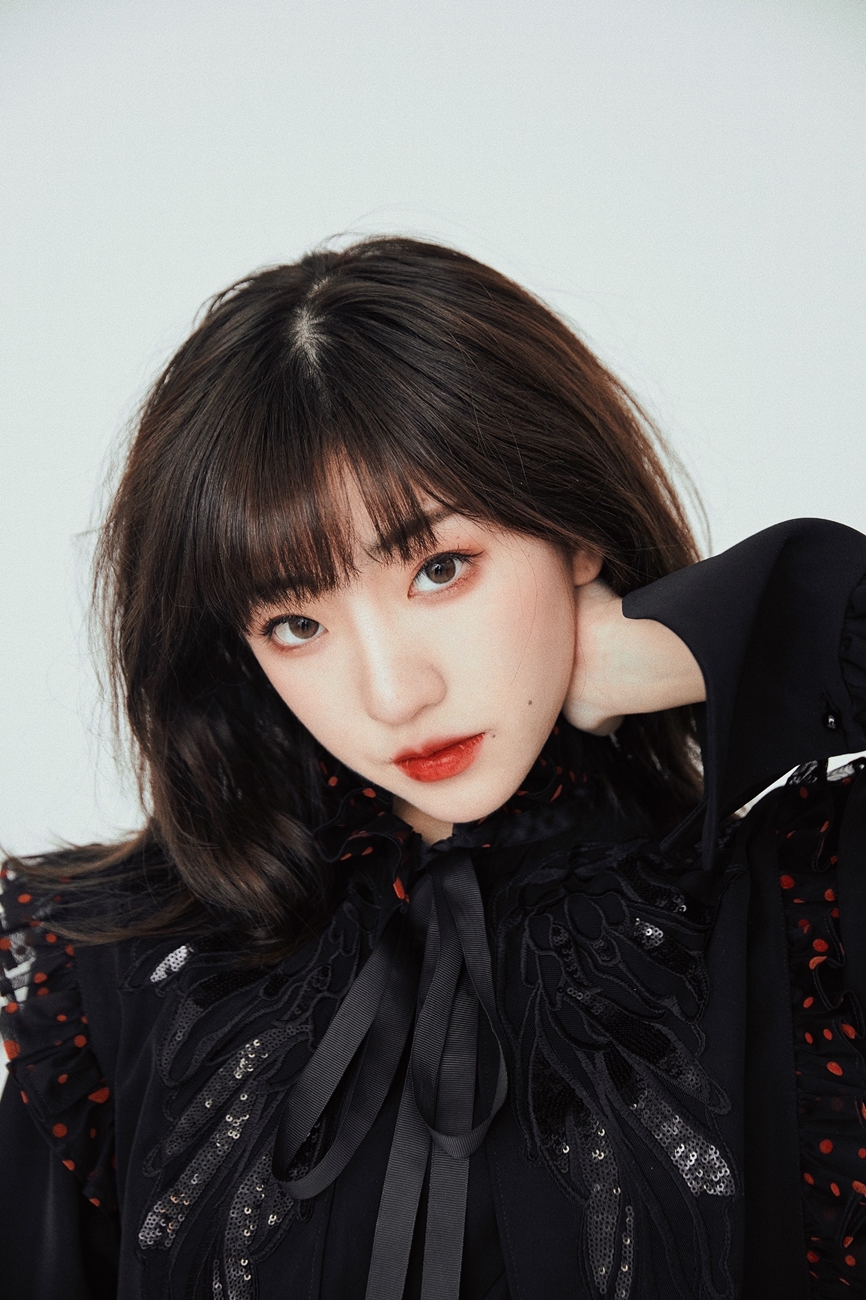 尤长靖,陈艺鑫现场弹唱!惊艳全场仙气十足