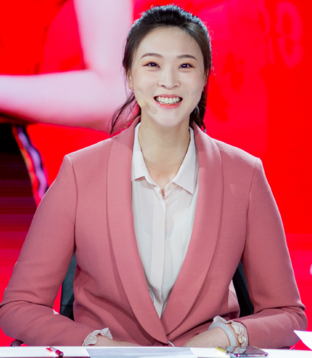 1米92惠若琪穿无痕裤看她秀出腿后才懂何为世界第一长腿