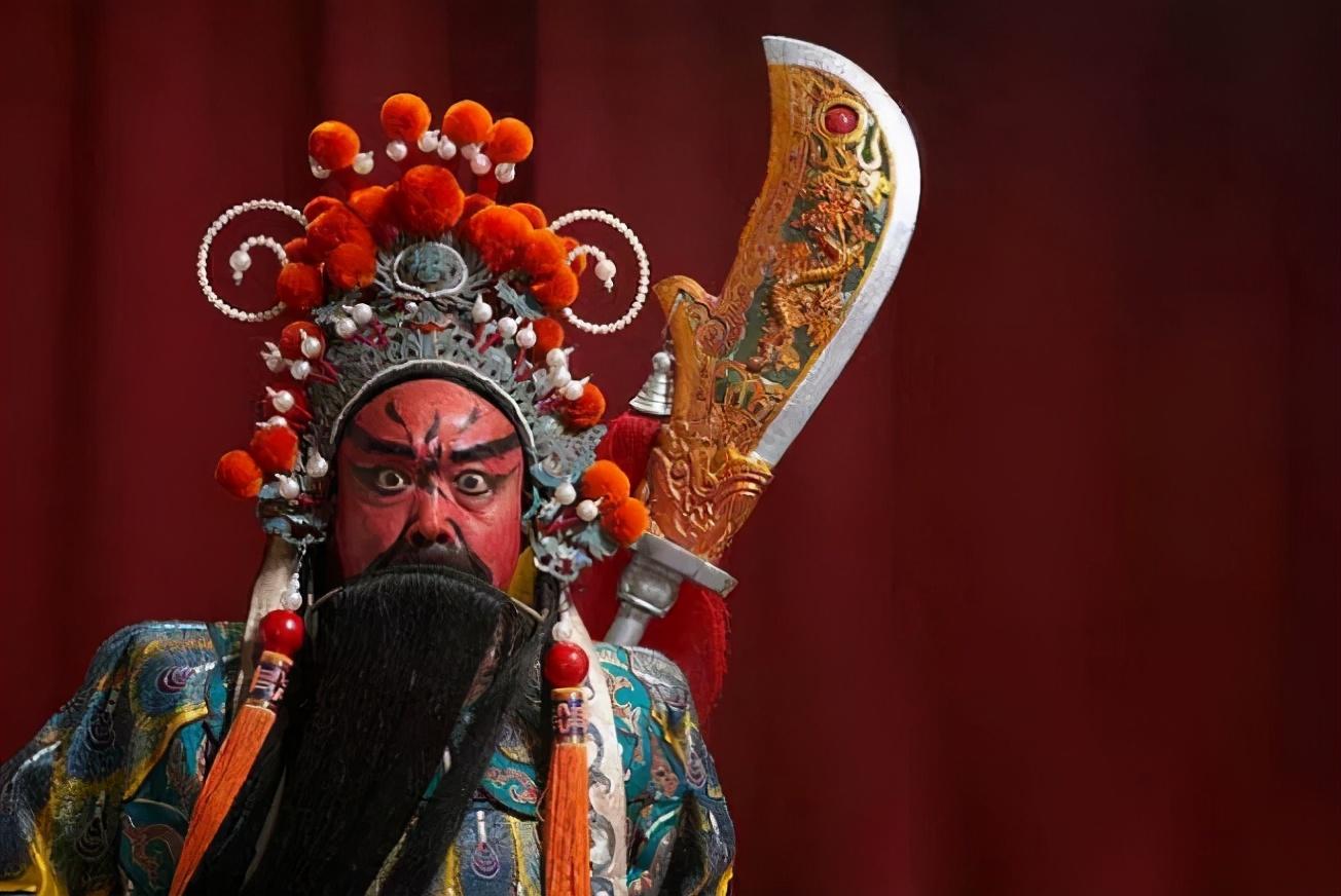 关羽是如何一步步超凡入圣?