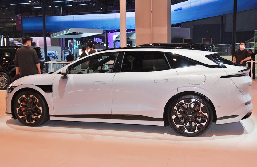 阿维塔06对比极氪007GT，谁更懂年轻人？