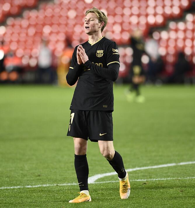 巴萨状态回升原因揭晓!球迷揭开扎心内幕:科曼早就看穿了