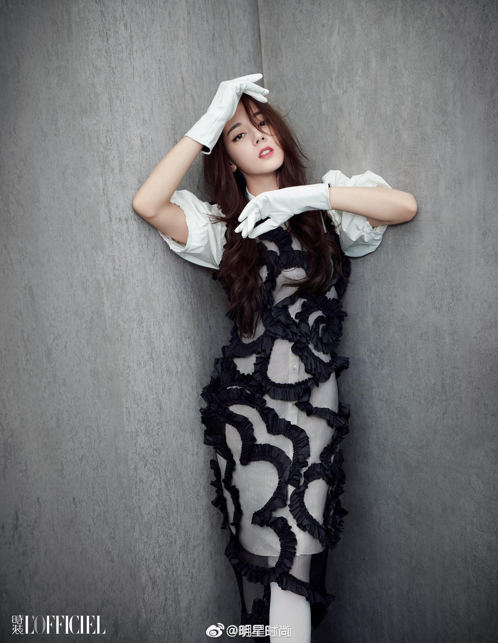 迪丽热巴《时装lofficiel》2019年1月刊,一面潇洒婀娜