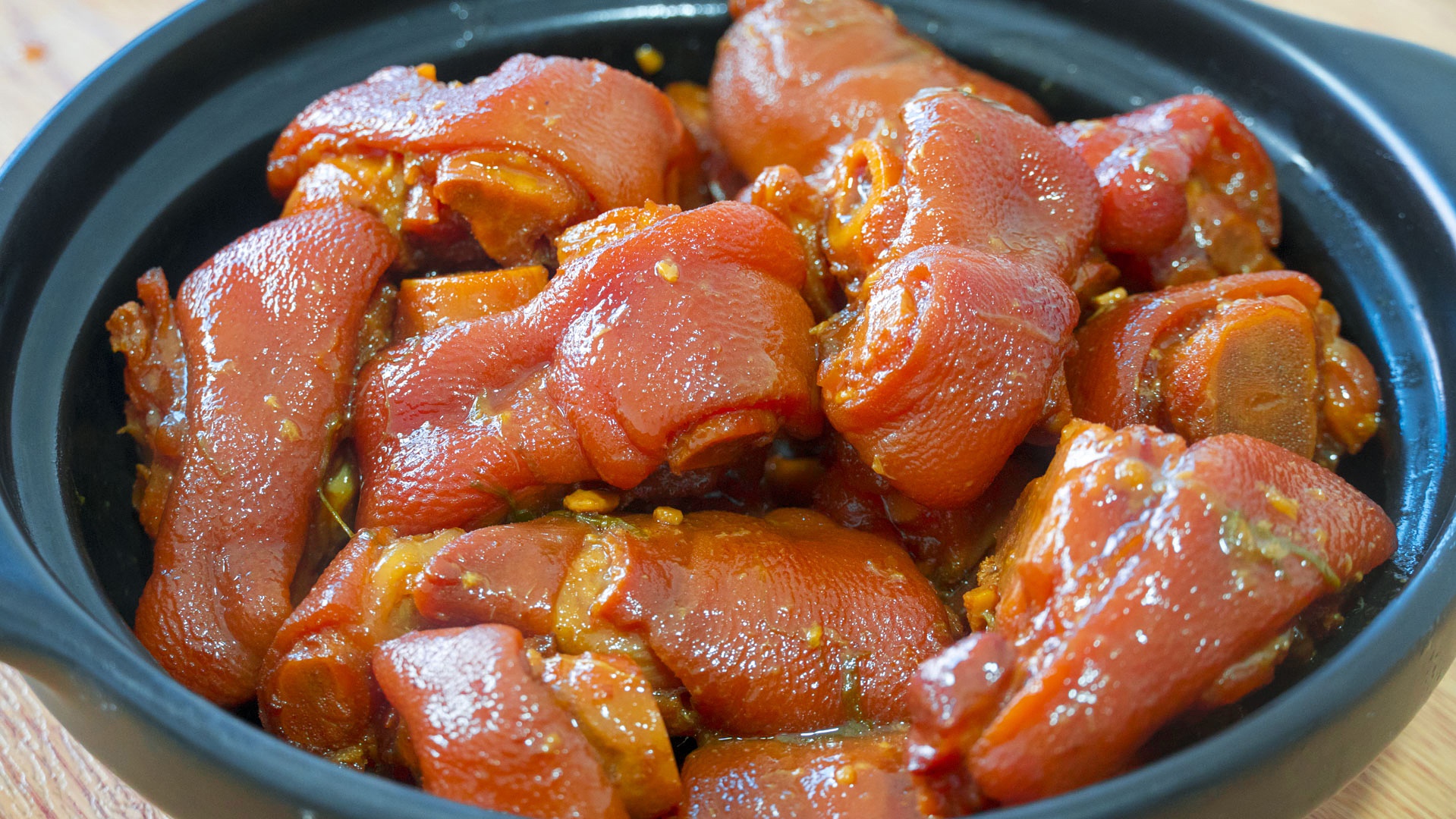 想吃卤猪蹄别去买了秘制配方技巧全部告诉你学会都可以开店了