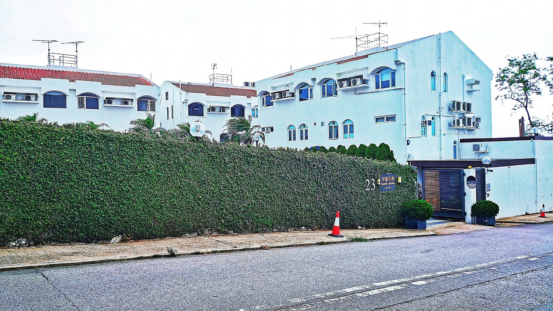 西贡,是香港的后花园,这里的房屋以村屋为主 很清静的地方