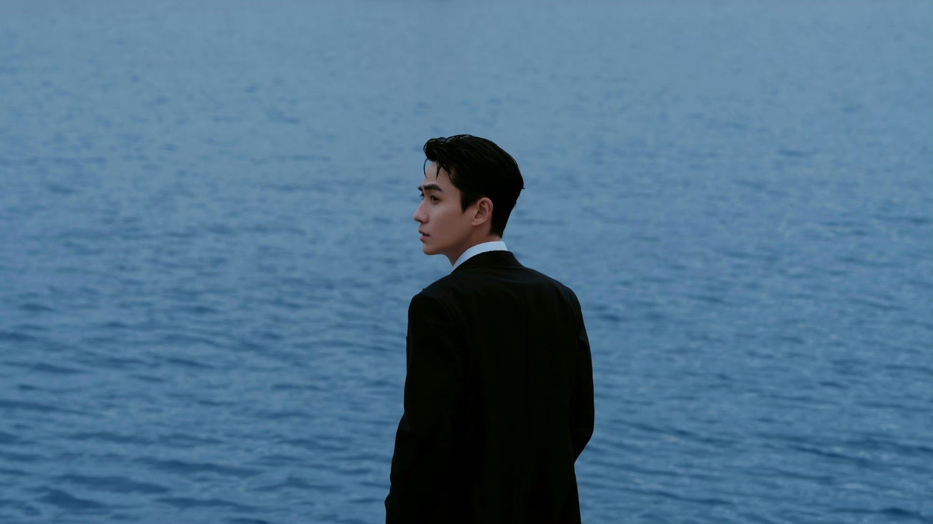 朱一龙作为《河边的错误》的领衔主演出席戛纳红毯_高清图集_新浪网