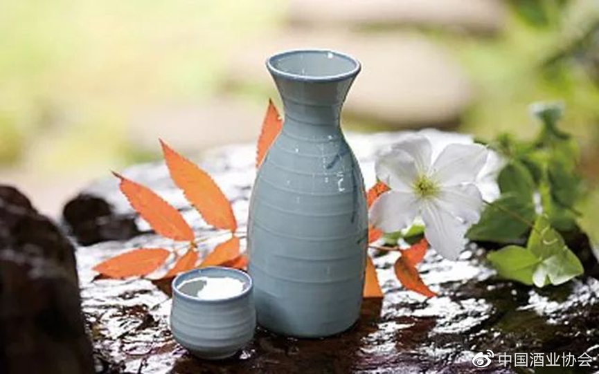 花间一壶酒,且消无数愁__财经头条