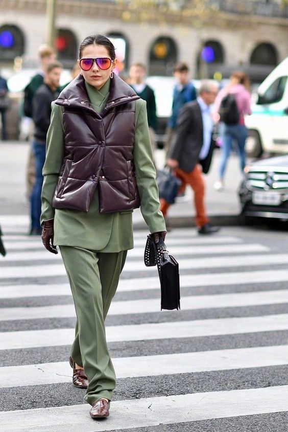 时尚街拍羽绒马甲