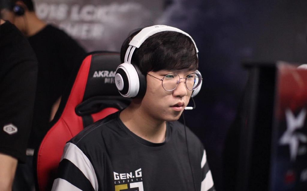 离谱!外媒评选S12最强选手Top20,RNG无一人上榜休闲区蓝鸢梦想 - Www.slyday.coM 离谱!外媒评选S12最强选手Top20,RNG无一人上榜休闲区蓝鸢梦想 - Www.slyday.coM