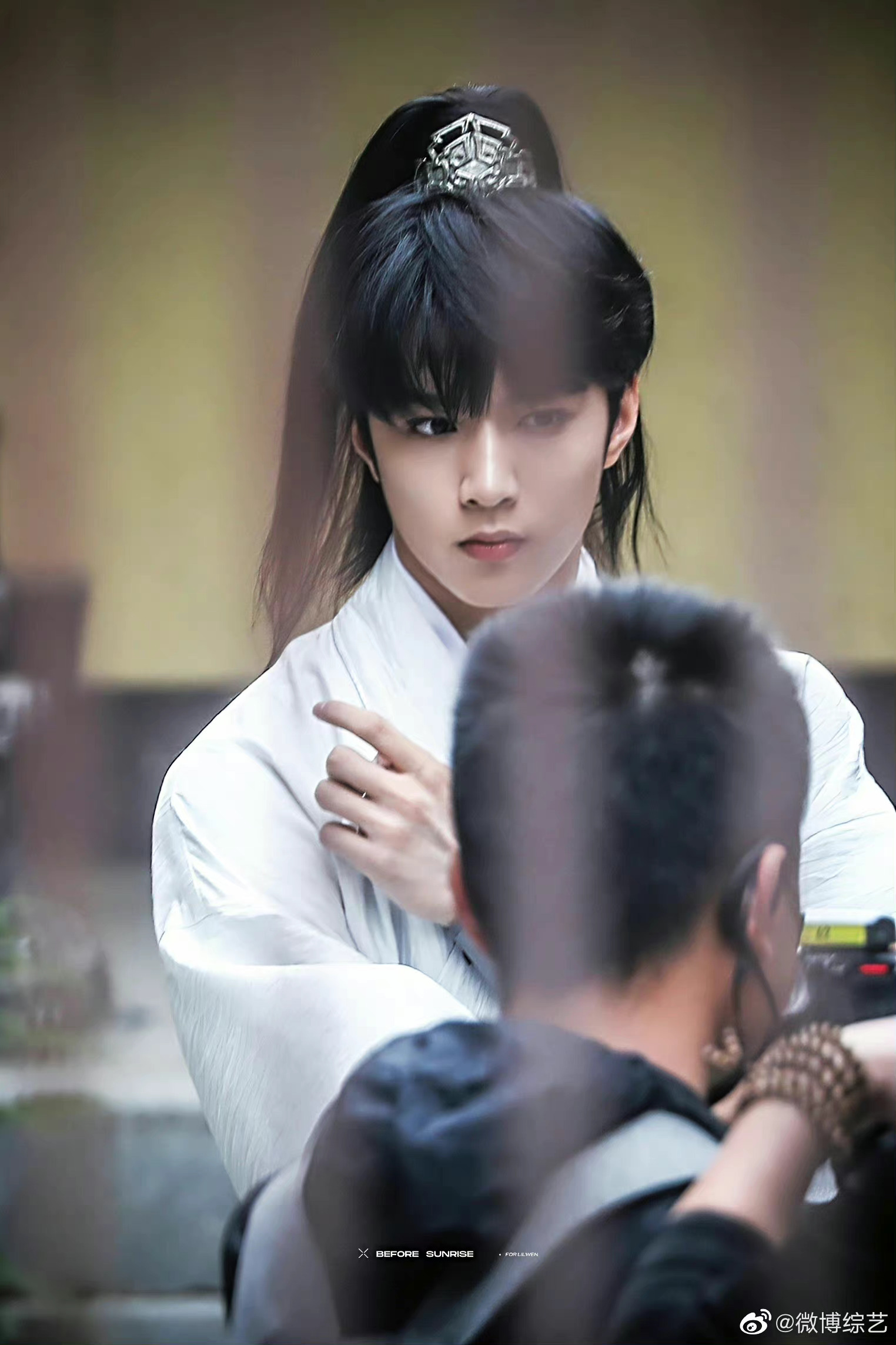 刘耀文古风高马尾造型真的好绝!__财经头条