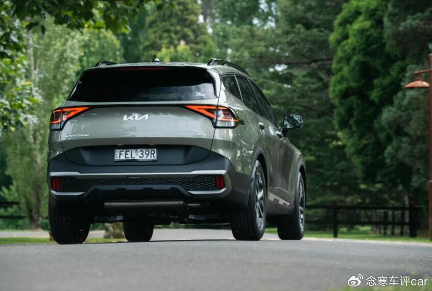 起亚狮跑hev在澳洲上市起售价约229万169kw百公里油耗49l