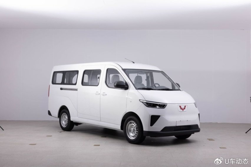 满足载人载货创业需求 售价7.38万起 五菱扬光客车版上市-新浪汽车