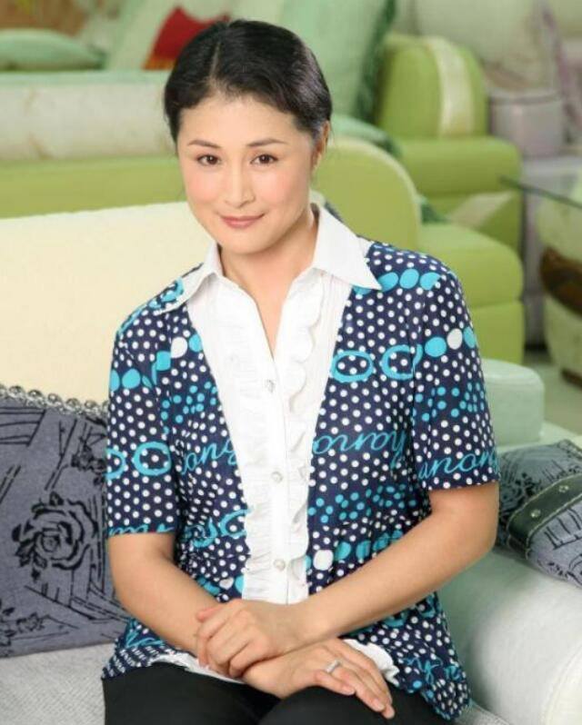 于月仙去世一周年!丈夫张学松沉痛悼念,不服肇事者仅被判处1年