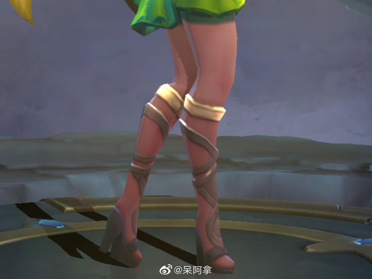 世间的可爱总是相似的,这个可爱的魅力叉腿站你学会了吗?