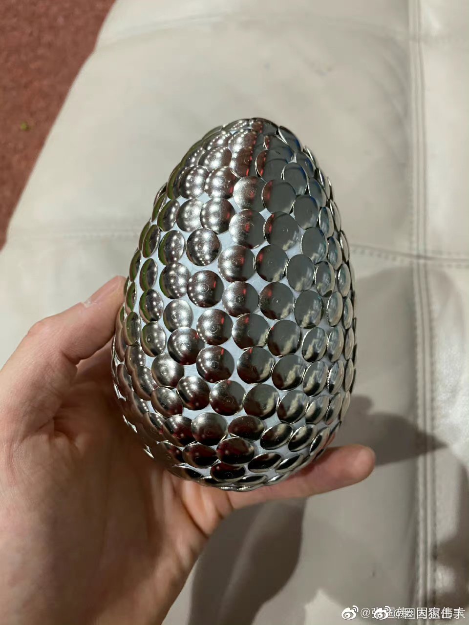 张国伟晒了给外甥做的手工作业铁蛋