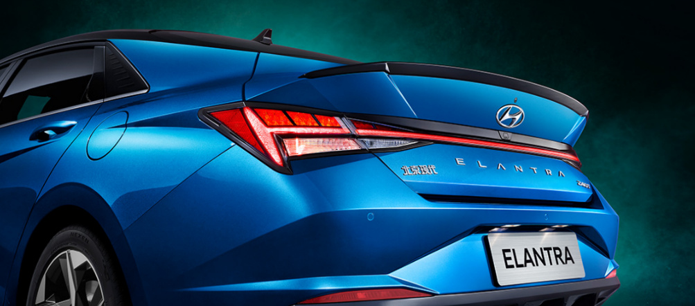 年轻上班族怎么选车？现代伊兰特对比福特福睿斯