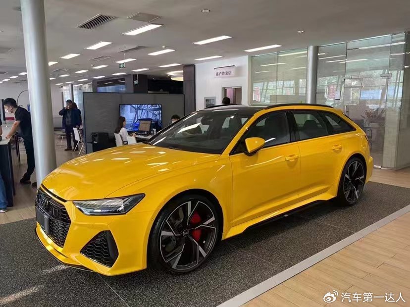 奥迪rs6维加斯黄定制版地表买菜车瓦罐