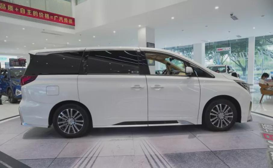 黑马与新秀之争：比亚迪宋MAX DM-i与传祺M8如何抉择？