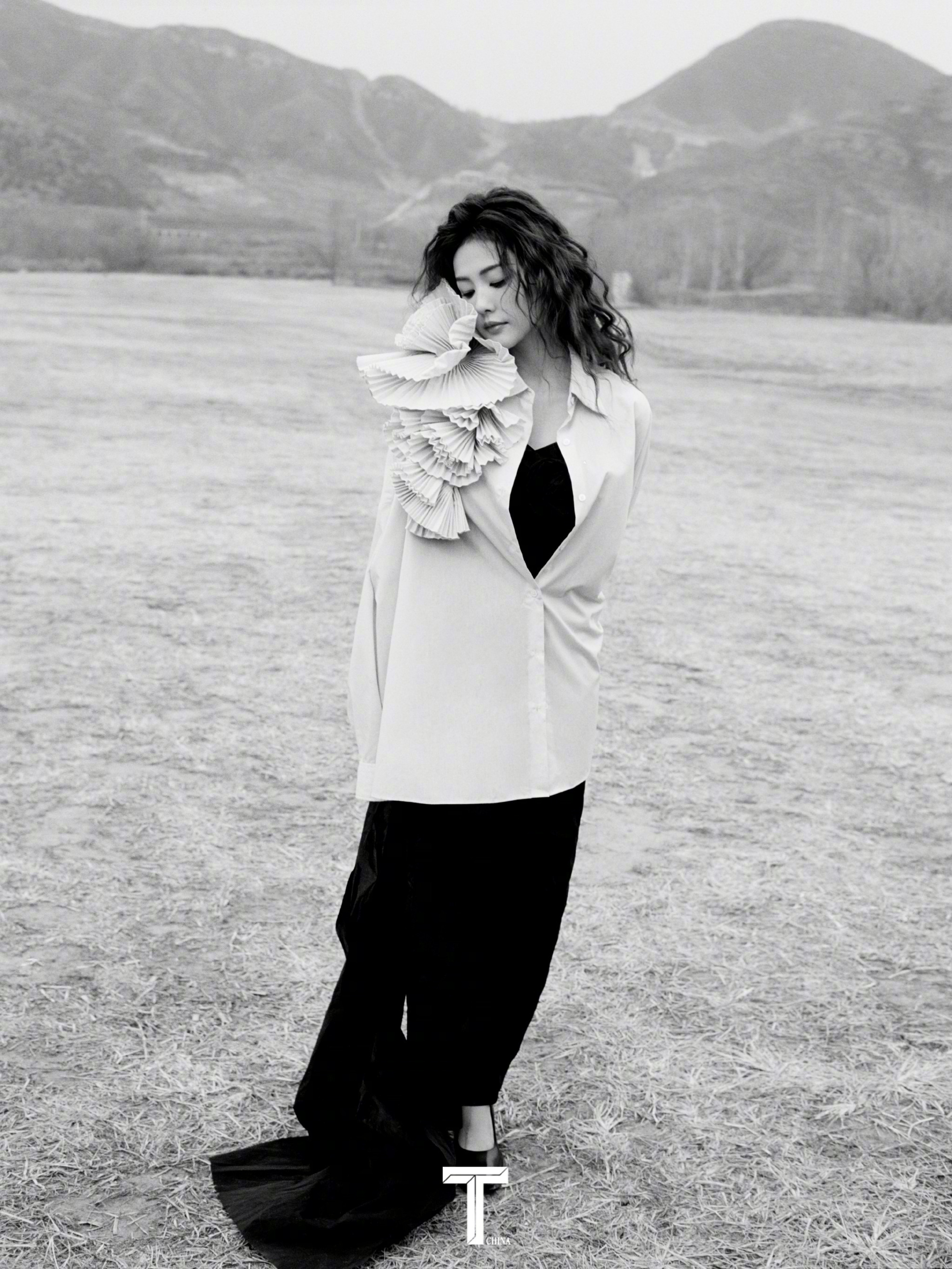 白鹿《t style》杂志大片96 雀斑妆77羊毛卷造型!