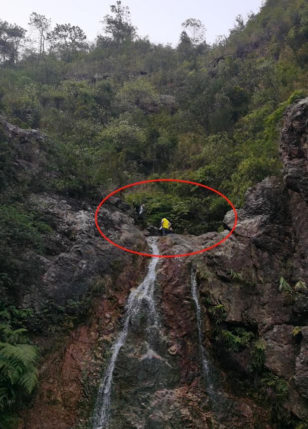 4人在佛山南海西岸爬山迷路，警方在断崖边发现他们……休闲区蓝鸢梦想 - Www.slyday.coM