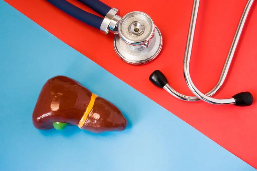 经常喝酒的人,若是有这些症状,表明身体出现问题!这样做,可以护肝休闲区蓝鸢梦想 - Www.slyday.coM 经常喝酒的人,若是有这些症状,表明身体出现问题!这样做,可以护肝休闲区蓝鸢梦想 - Www.slyday.coM