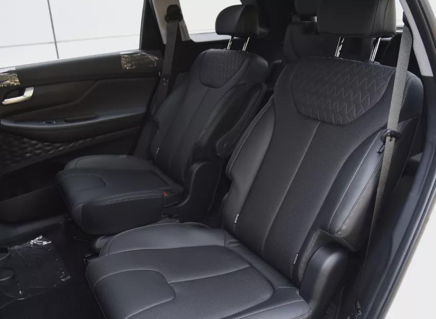 20万级合资中型SUV对决：斯柯达柯迪亚克PK现代胜达