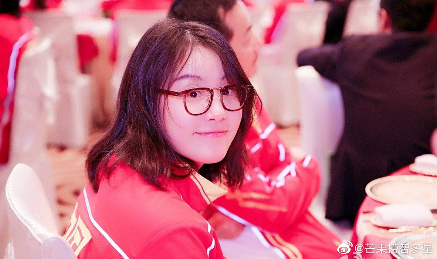 傅园慧在全运会采访中说自己是名老将……__财经头条