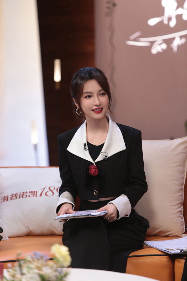 吴昕发文告别《春日迟迟再出发》 希望大家收获勇敢与快乐休闲区蓝鸢梦想 - Www.slyday.coM 吴昕发文告别《春日迟迟再出发》 希望大家收获勇敢与快乐休闲区蓝鸢梦想 - Www.slyday.coM