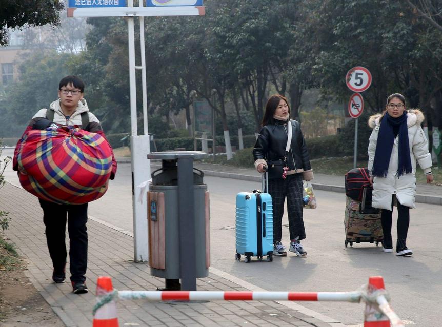 多所高校发布通知，寒假很可能“提前”，只是还有个“坏消息”休闲区蓝鸢梦想 - Www.slyday.coM