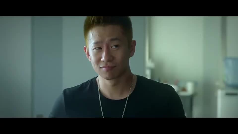 山炮进城宋晓峰鼻青脸肿来找二英给他嚣张坏了太搞笑