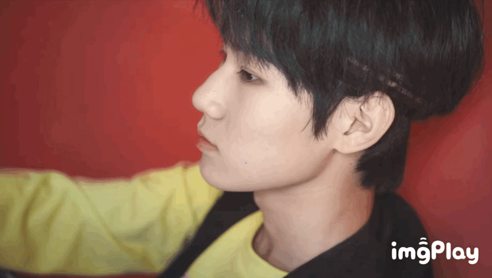 来看一下带上发带的张真源,每一个动作都是粉丝的取向狙击_高清图集