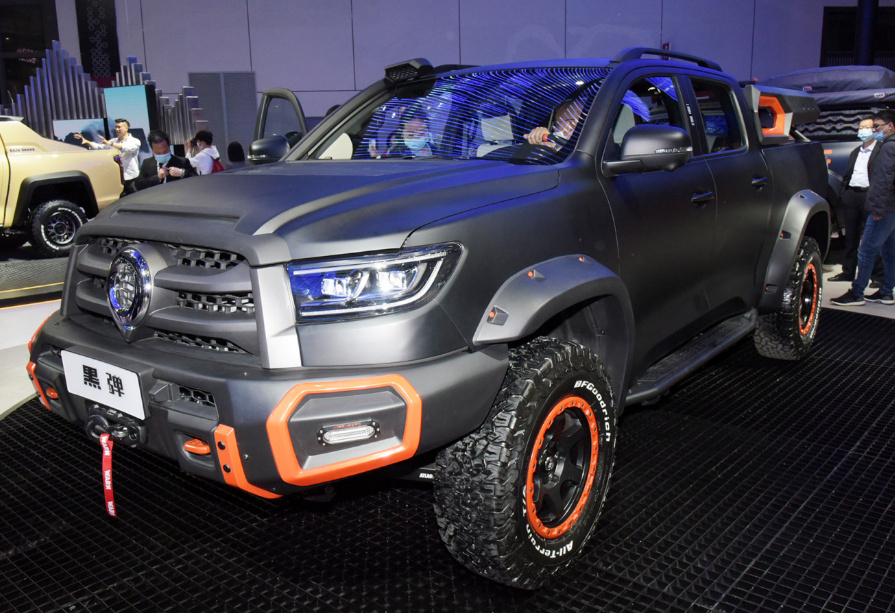 深度越野改装造型足够凶狠长城炮黑弹版购车指南